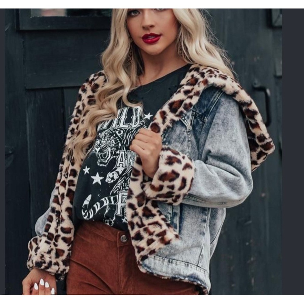 Women's Juniors Reversible Leopard Faux Fur Denim Jacket – Vintage Wash Size S